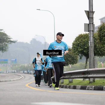 Runner Photo 7037091