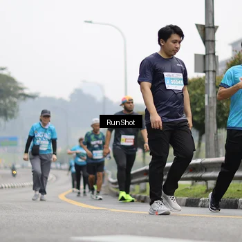 Runner Photo 7037124