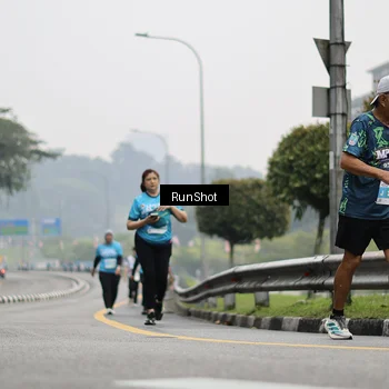 Runner Photo 7037129