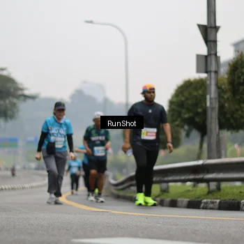 Runner Photo 7037139