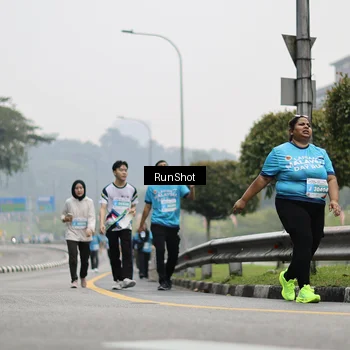 Runner Photo 7037141