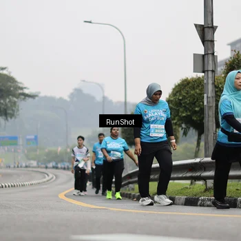 Runner Photo 7037145