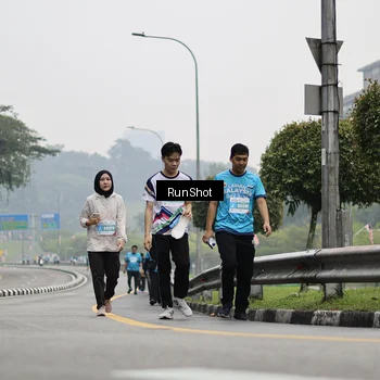 Runner Photo 7037147