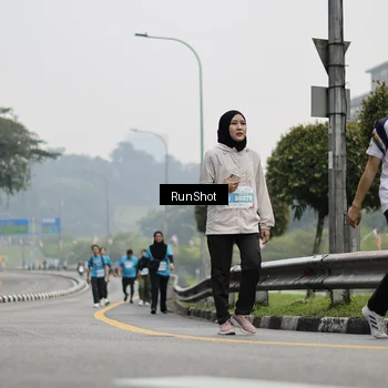 Runner Photo 7037148