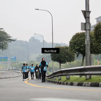 Runner Photo 7037152