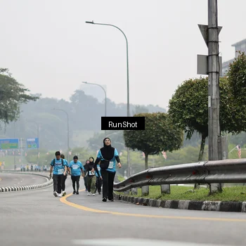 Runner Photo 7037154
