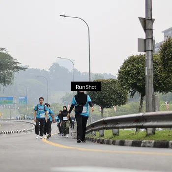 Runner Photo 7037156