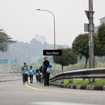 Runner Photo 7037161