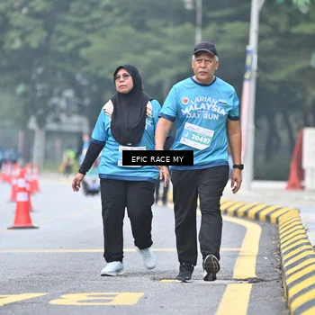 Runner Photo 7037165