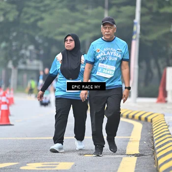Runner Photo 7037169