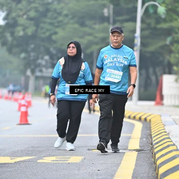 Runner Photo 7037175