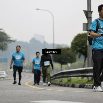 Runner Photo 7037178