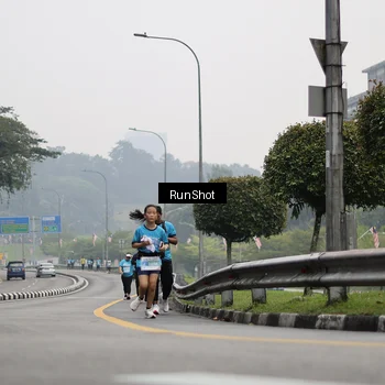 Runner Photo 7037186