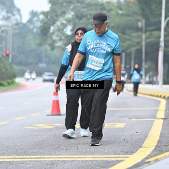 Runner Photo 7037197
