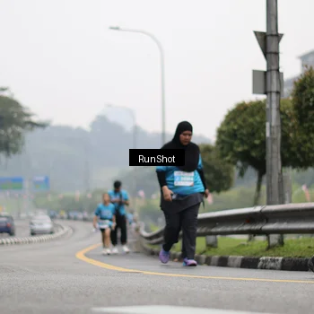 Runner Photo 7037202