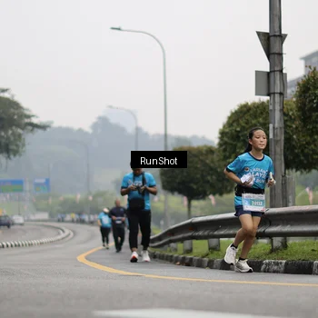 Runner Photo 7037203