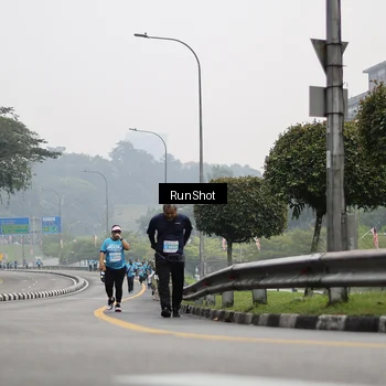 Runner Photo 7037206