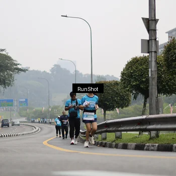 Runner Photo 7037207