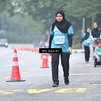 Runner Photo 7037213