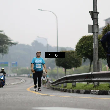 Runner Photo 7037214