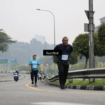 Runner Photo 7037219