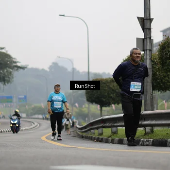 Runner Photo 7037220