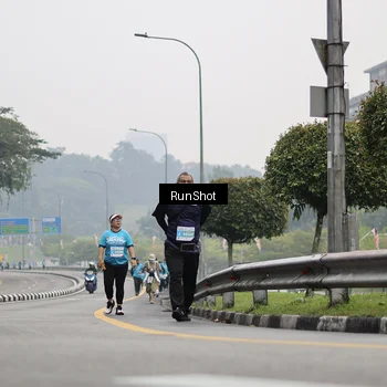 Runner Photo 7037223