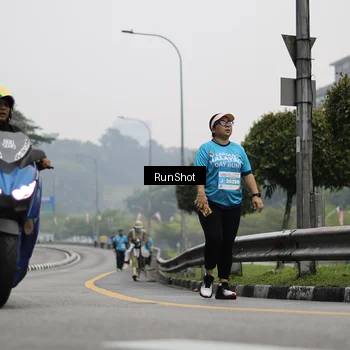 Runner Photo 7037226
