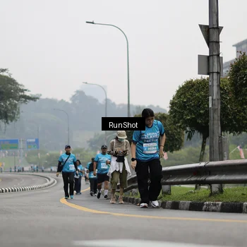 Runner Photo 7037250