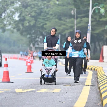 Runner Photo 7037252