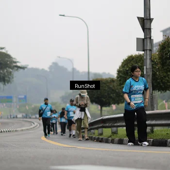 Runner Photo 7037270