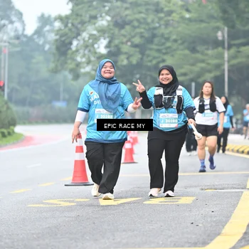 Runner Photo 7037281