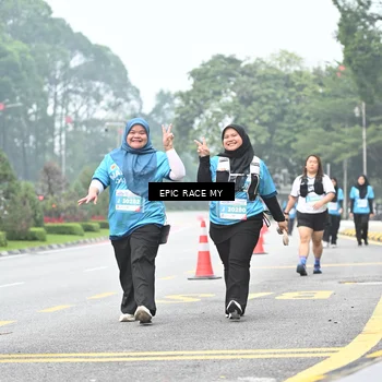 Runner Photo 7037282