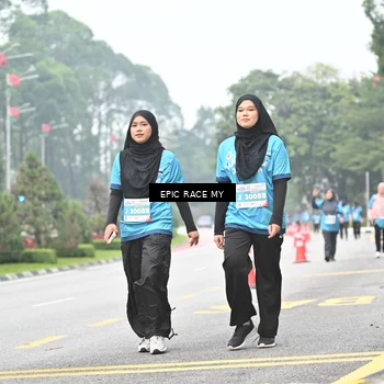 Runner Photo 7037312