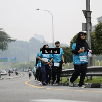 Runner Photo 7037320