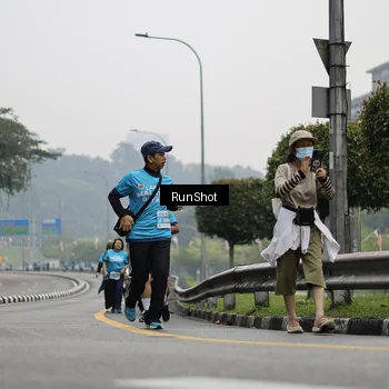 Runner Photo 7037326