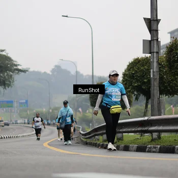 Runner Photo 7037337