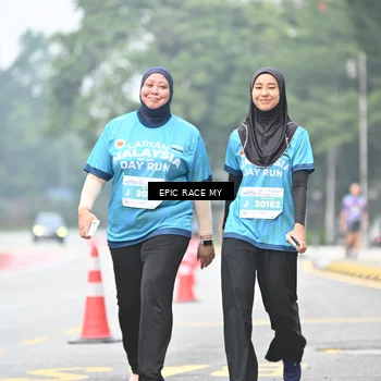Runner Photo 7037344