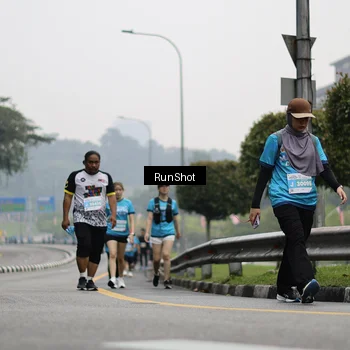 Runner Photo 7037358