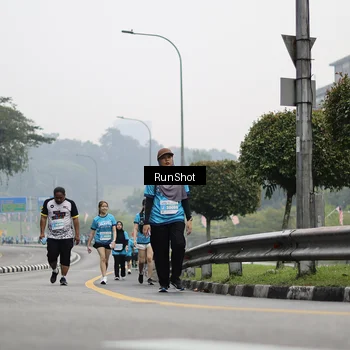 Runner Photo 7037361