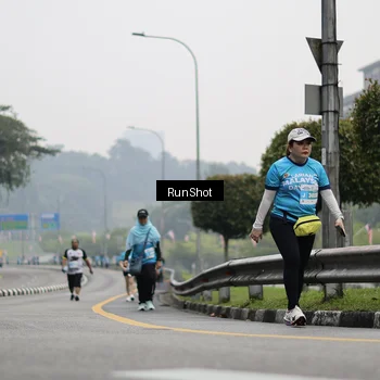 Runner Photo 7037368
