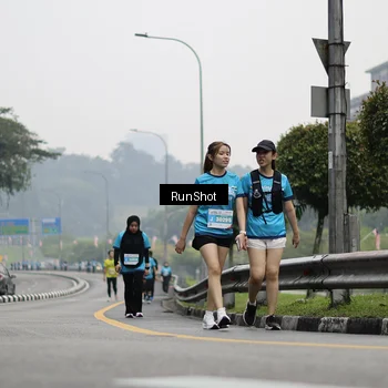 Runner Photo 7037371