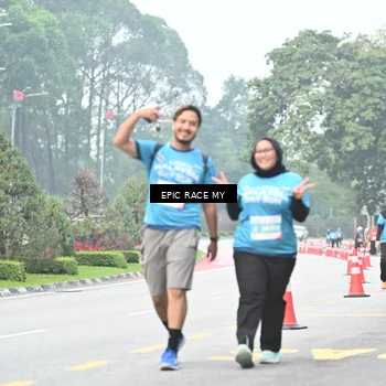 Runner Photo 7037372