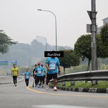 Runner Photo 7037391