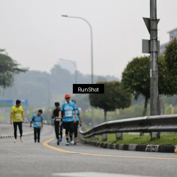 Runner Photo 7037392