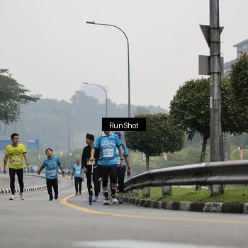 Runner Photo 7037399