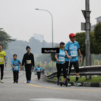 Runner Photo 7037401
