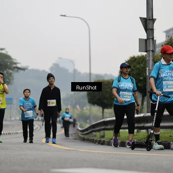 Runner Photo 7037403