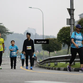Runner Photo 7037404