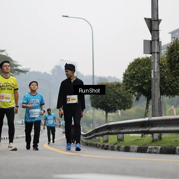 Runner Photo 7037405